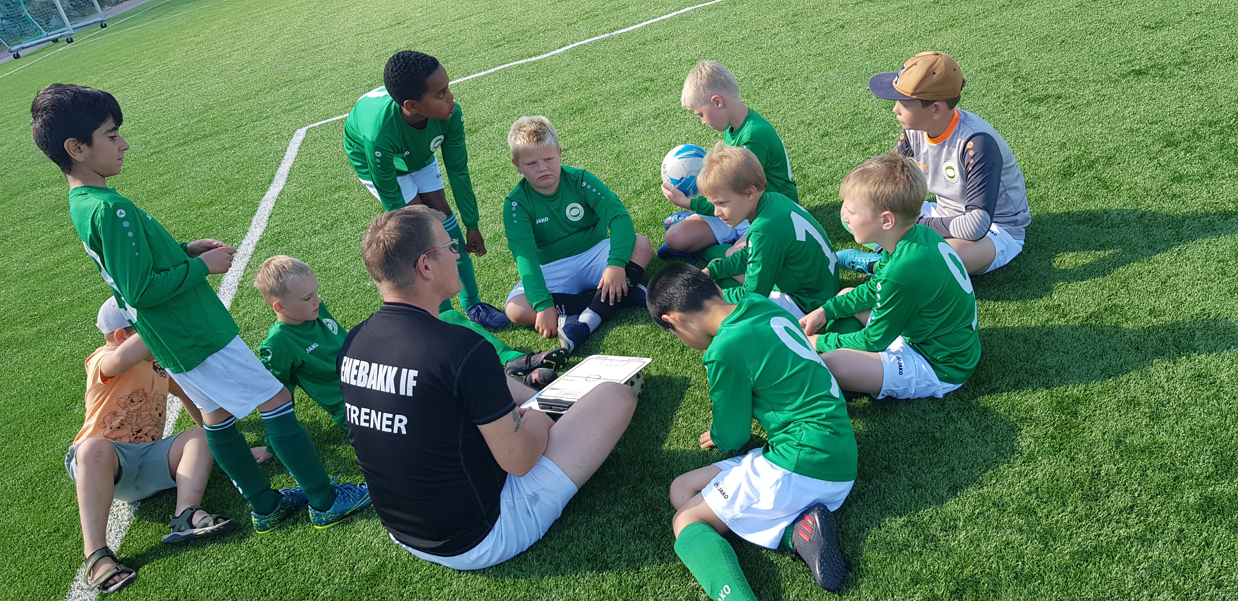 Første og siste seriekamp før sommerferien